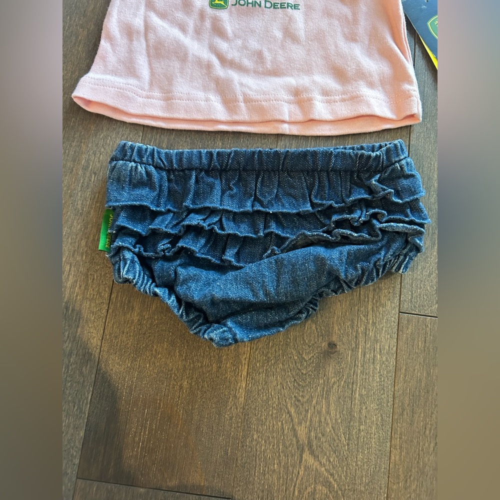 ❤️4 for $25❤️ John Deere set 0-3 M NWT - Picture 3 of 4